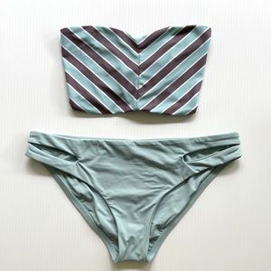 👙L Space • Reversible bandeau top and cut out bikini bottom👙Medium